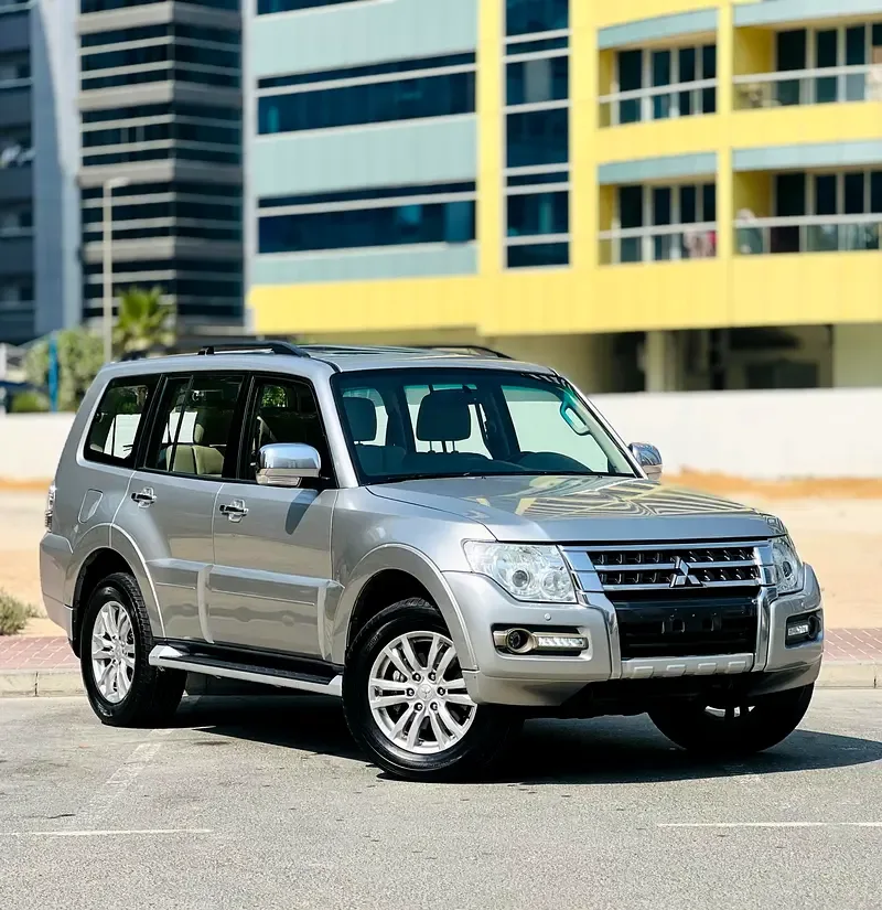 Mitsubishi Pajero 3.8 AT (243 حصان) - 3