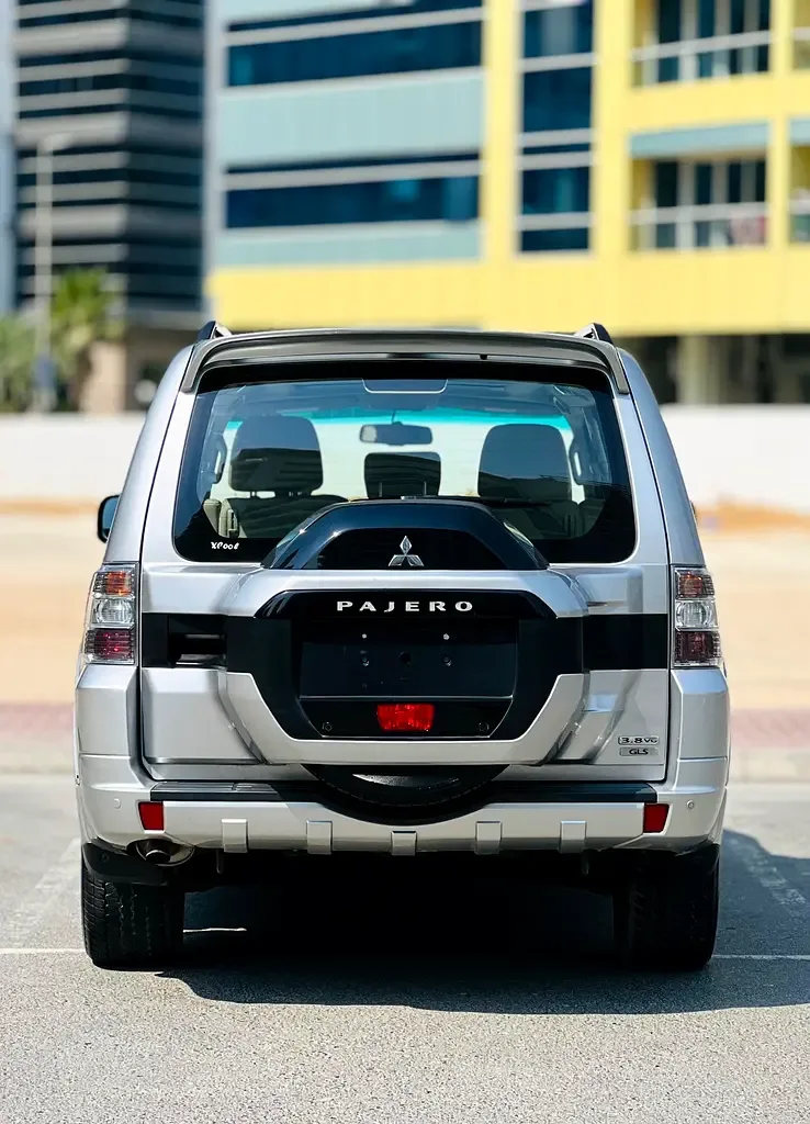 Mitsubishi Pajero 3.8 AT (243 حصان) - 5