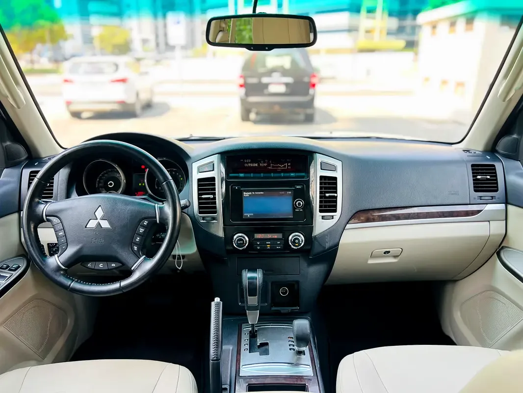 Mitsubishi Pajero 3.8 AT (243 حصان) - 14