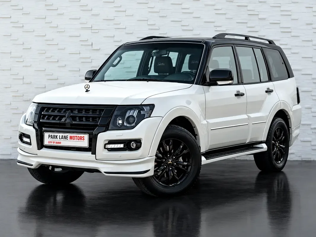 Mitsubishi Pajero 3.8 AT (243 hp)