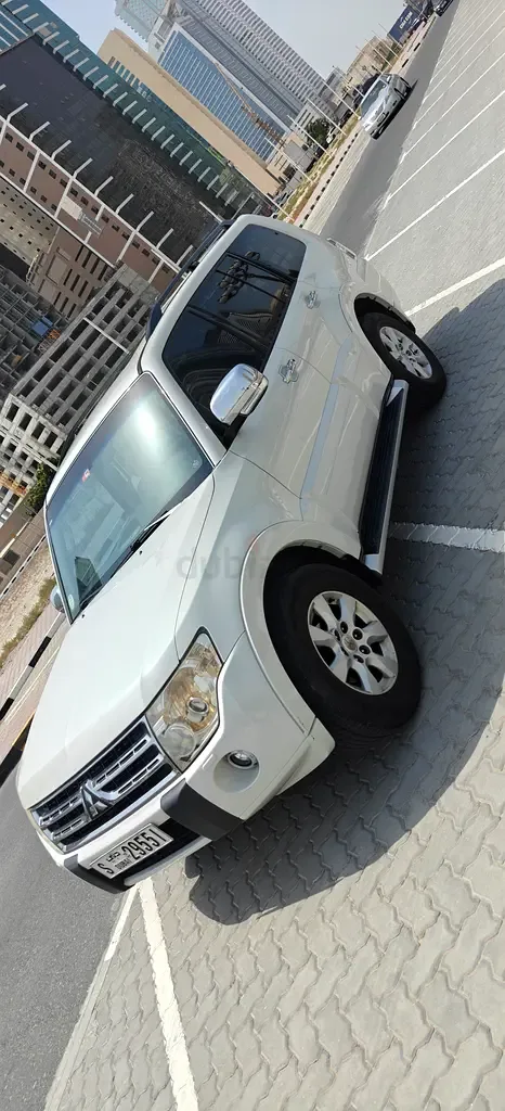 Mitsubishi Pajero 3.8 AT (250 hp)