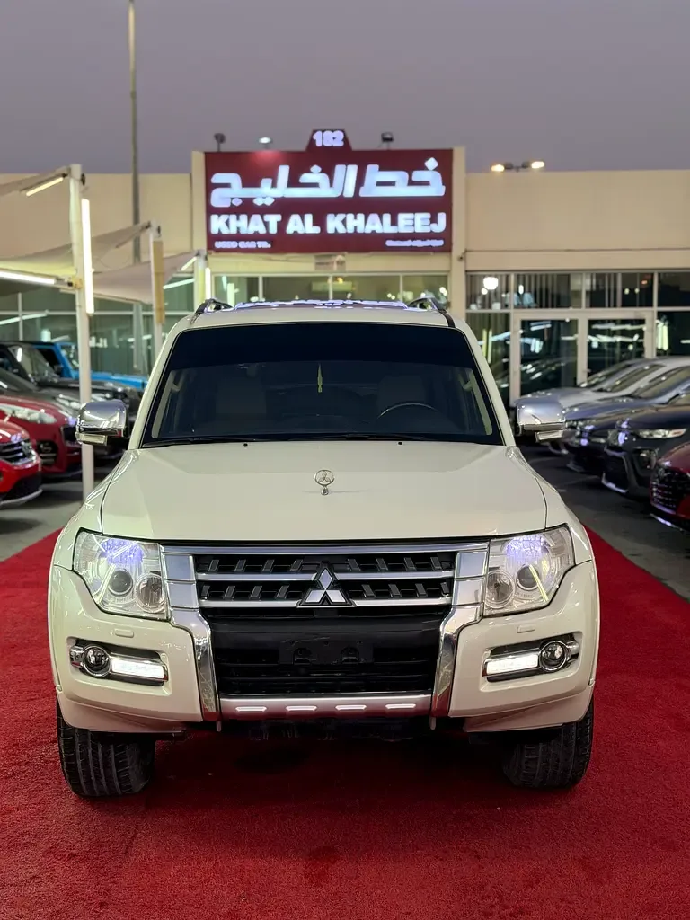 Mitsubishi Pajero 3.8 AT (250 hp)
