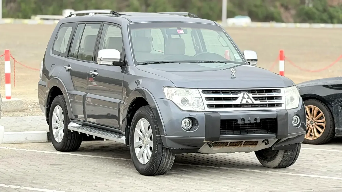 Mitsubishi Pajero 3.8 AT (250 hp)
