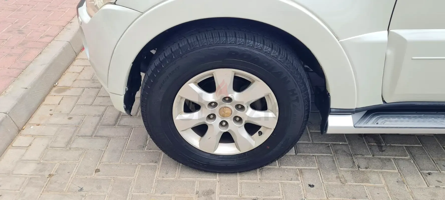 Mitsubishi Pajero 3.8 AT (250 hp) - 11
