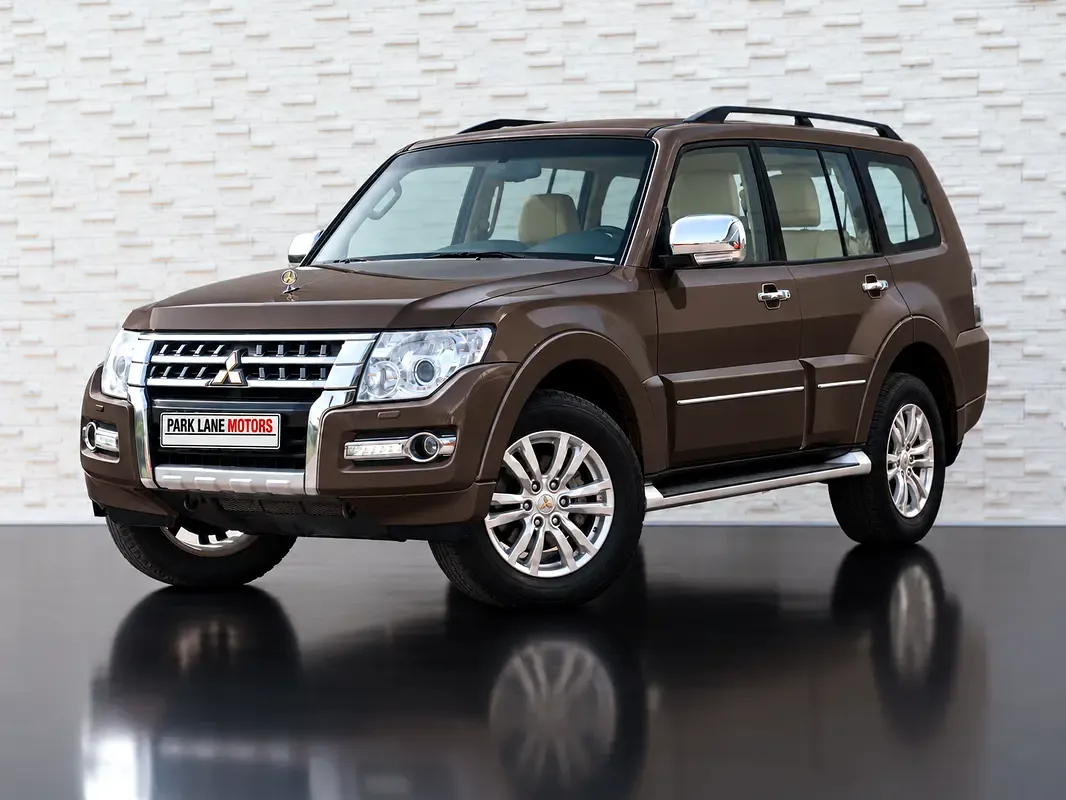Mitsubishi Pajero 3.8 AT 4WD (250 hp)