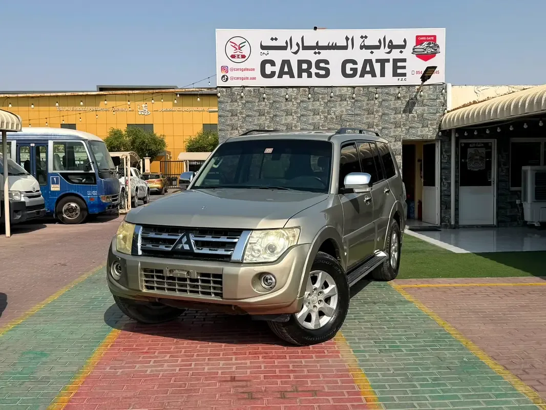 Mitsubishi Pajero 3.8 AT 4WD (250 hp)