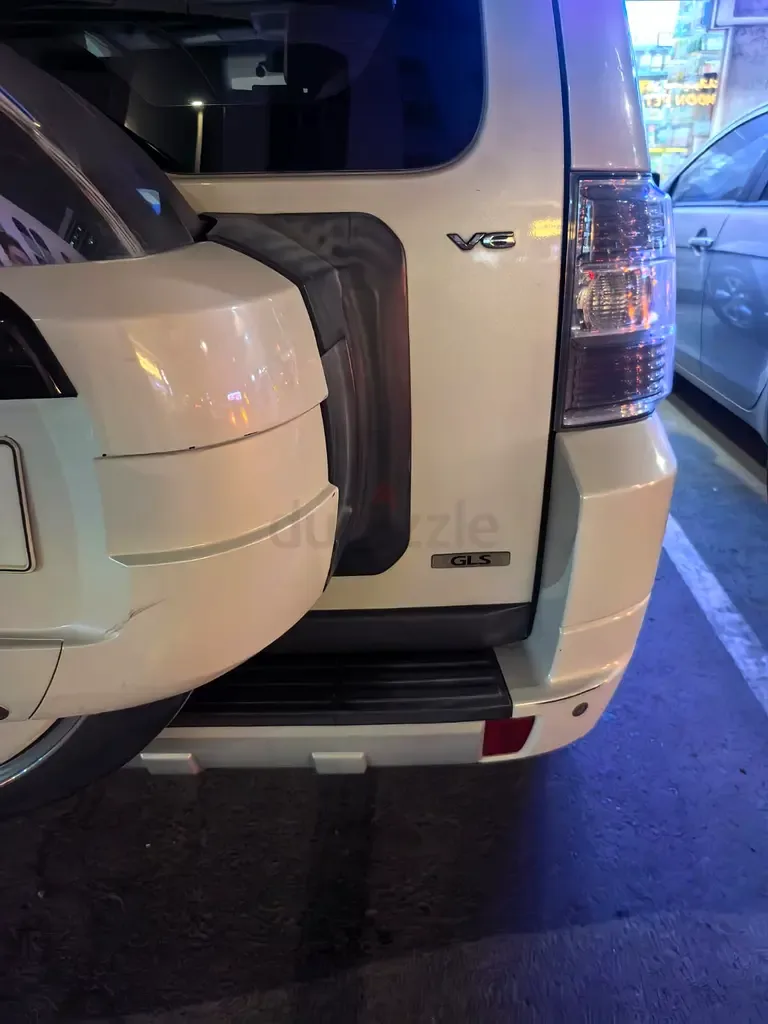 Mitsubishi Pajero 3.8 AT 4WD (250 hp)