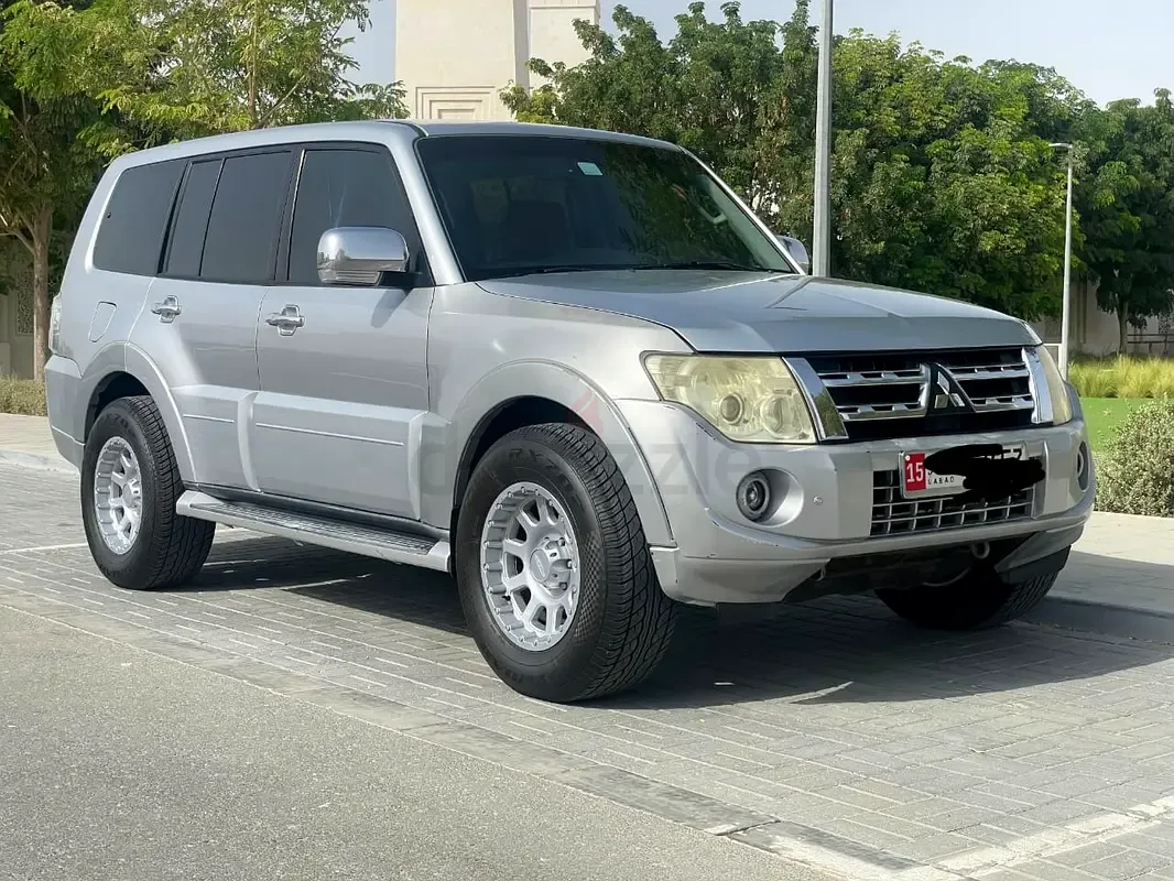 Mitsubishi Pajero 3.8 AT 4WD (250 hp)