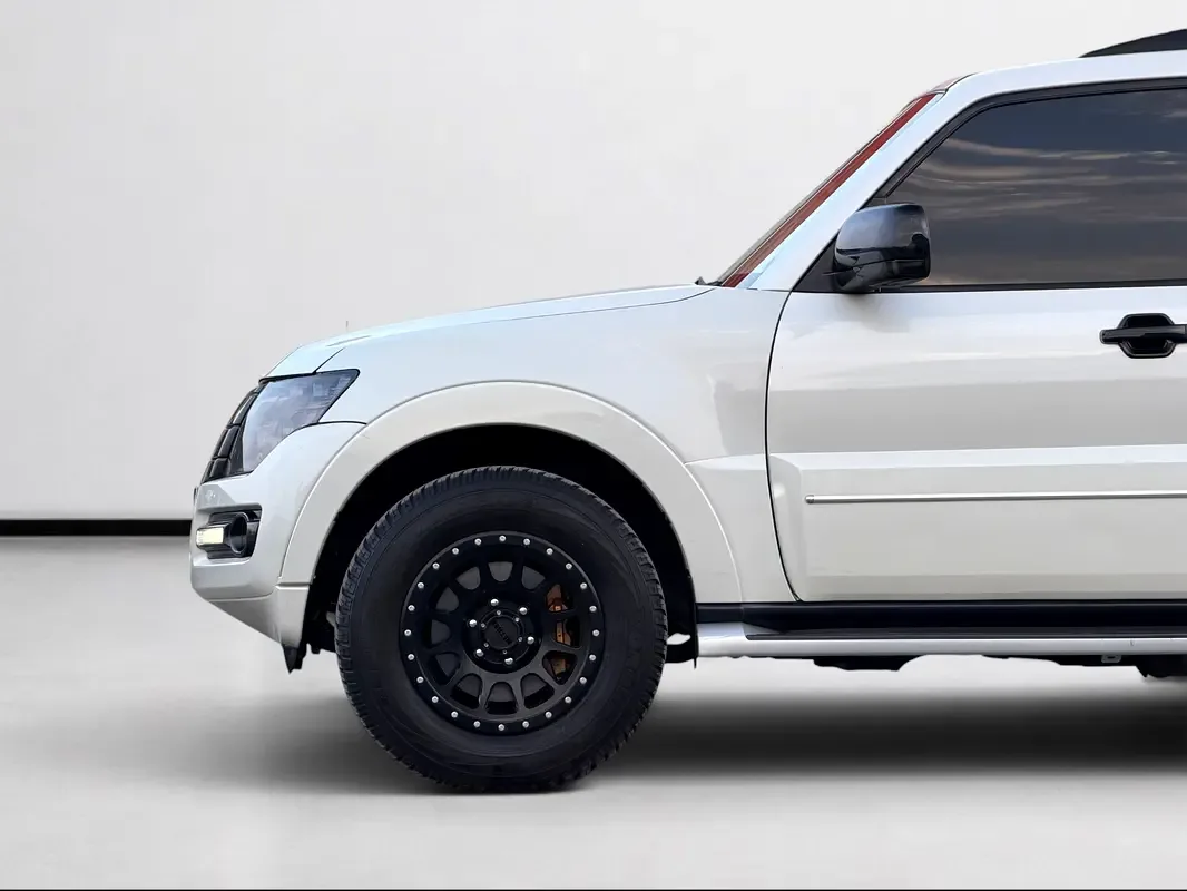 Mitsubishi Pajero 3.8 AT 4WD (250 حصان) - 9