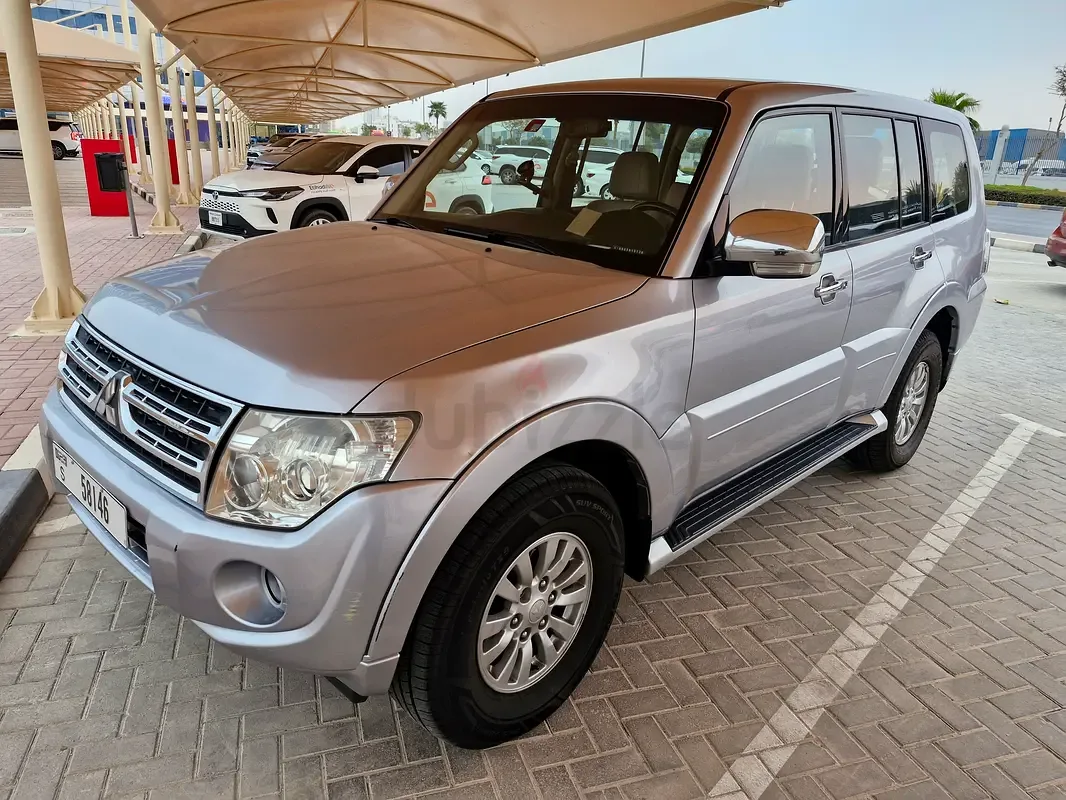 Mitsubishi Pajero 3.8 AT 4WD (250 hp)