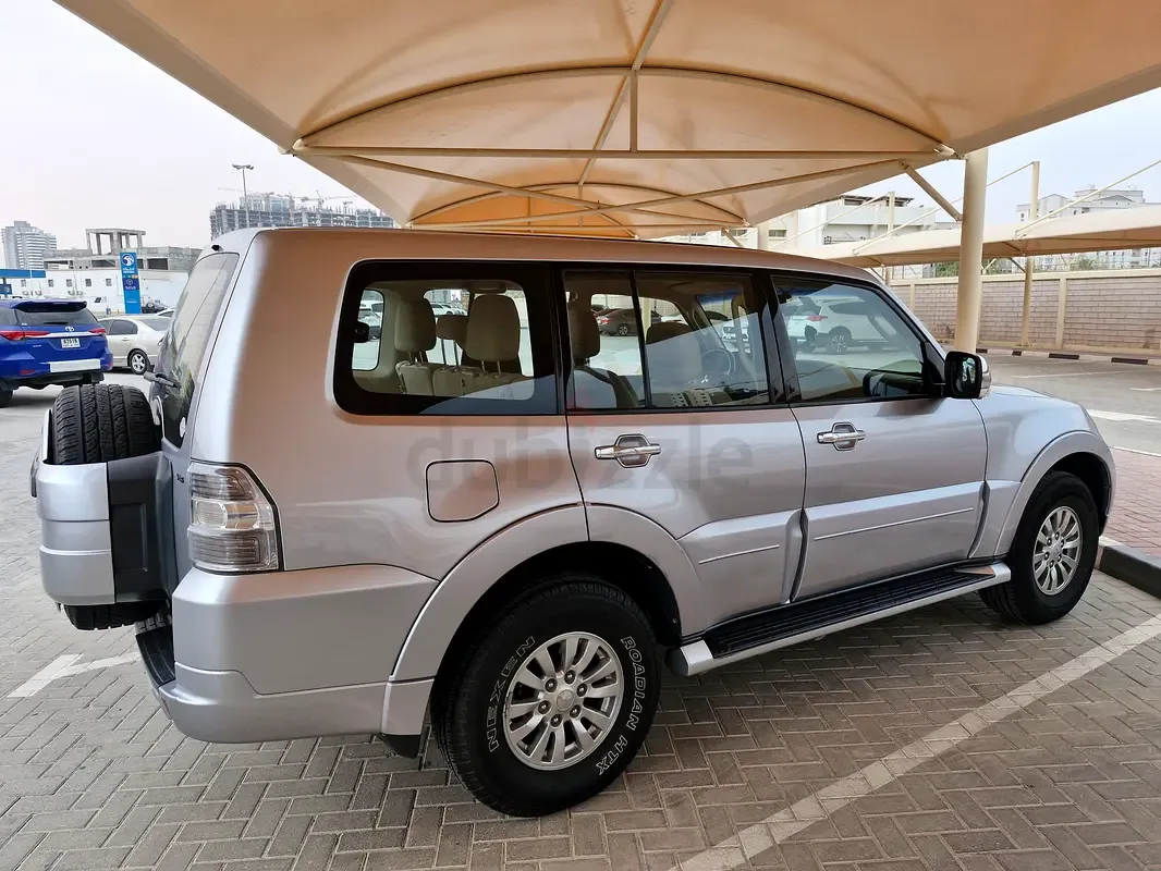 Mitsubishi Pajero 3.8 AT 4WD (250 hp) - 6