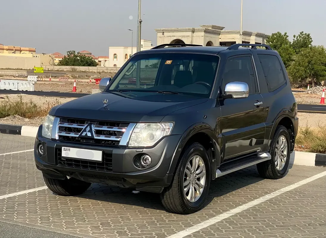 Mitsubishi Pajero 3.8 AT AWD (250 hp)