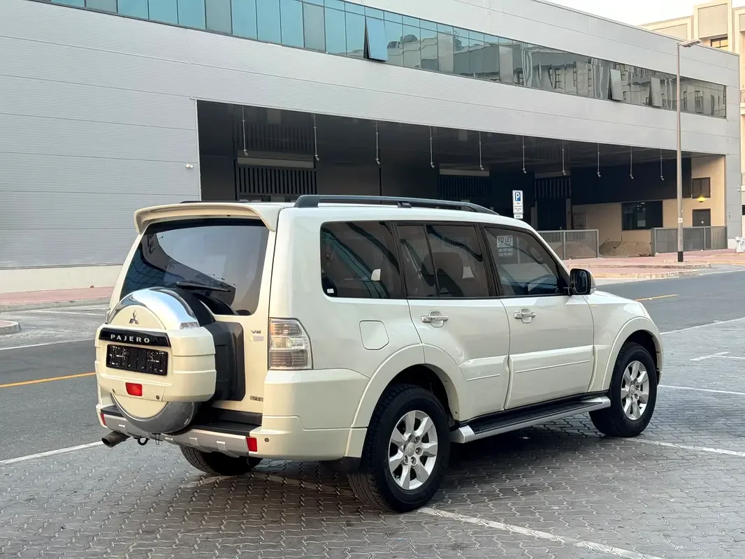 Mitsubishi Pajero 3.8 AT AWD (250 hp) - 7