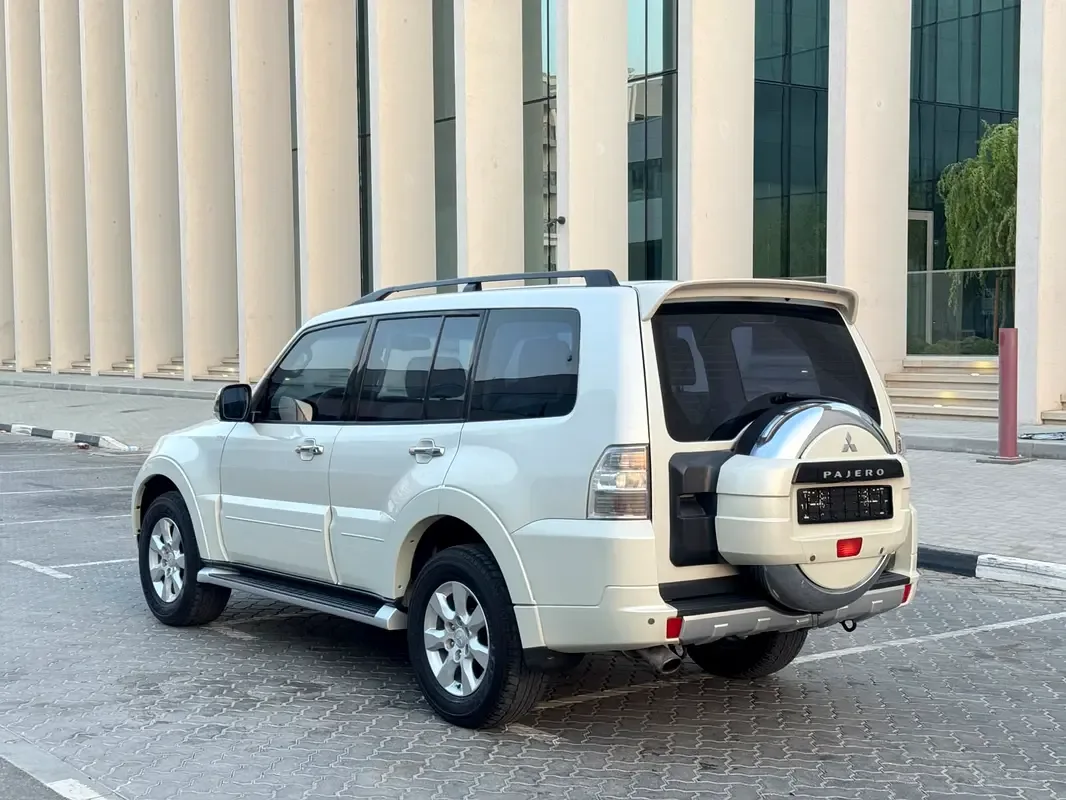 Mitsubishi Pajero 3.8 AT AWD (250 hp) - 6