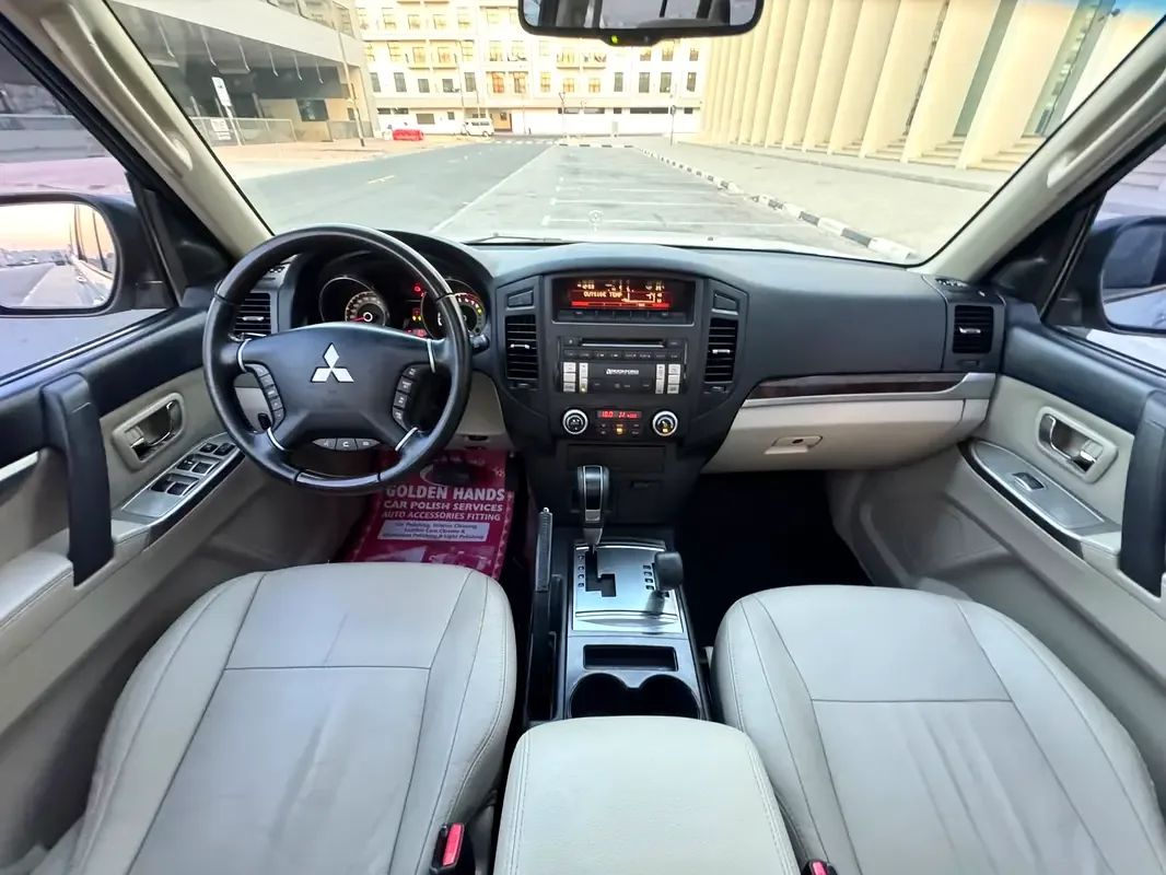 Mitsubishi Pajero 3.8 AT AWD (250 hp) - 10