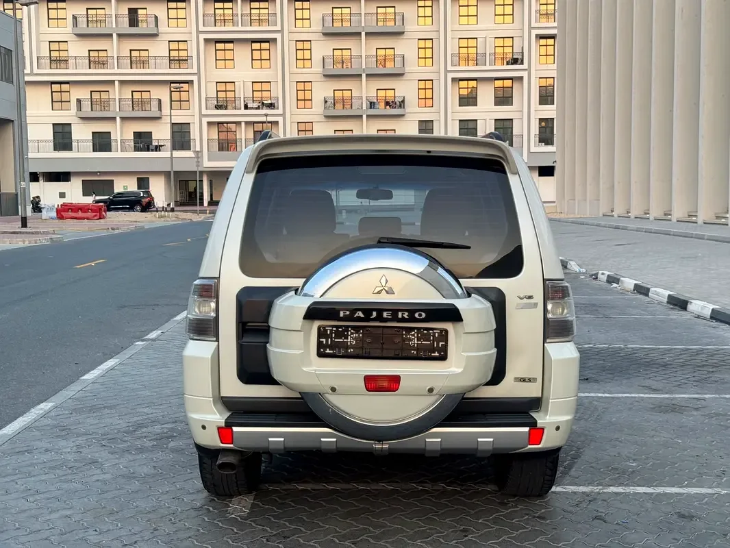 Mitsubishi Pajero 3.8 AT AWD (250 hp) - 9