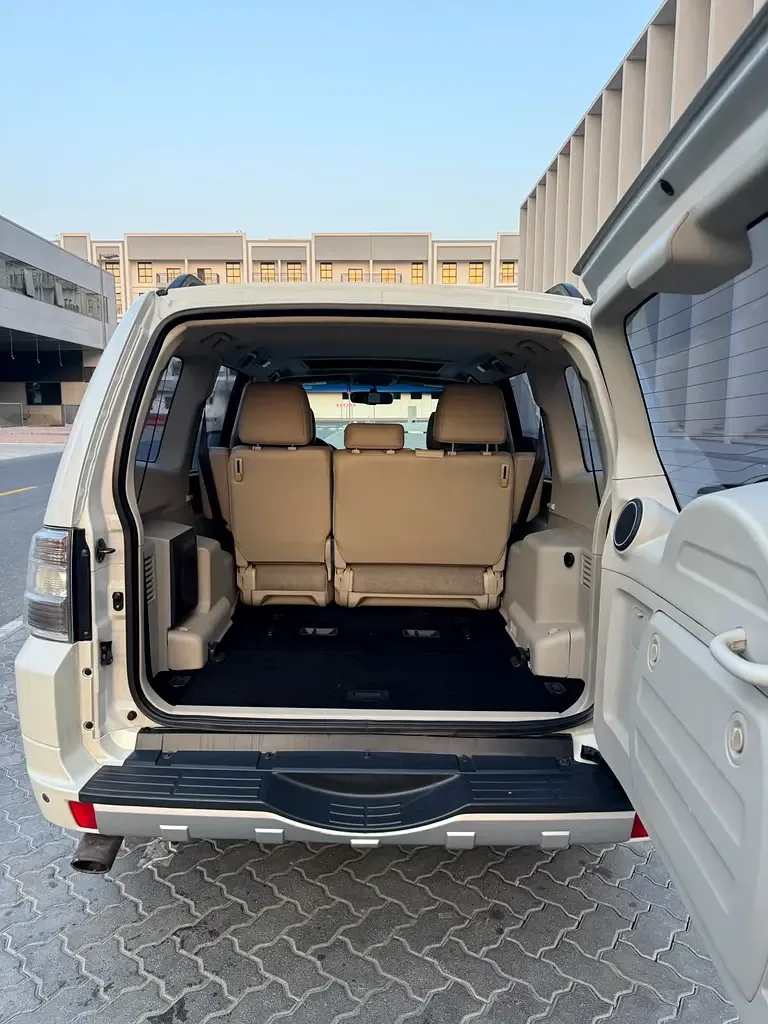 Mitsubishi Pajero 3.8 AT AWD (250 hp) - 16