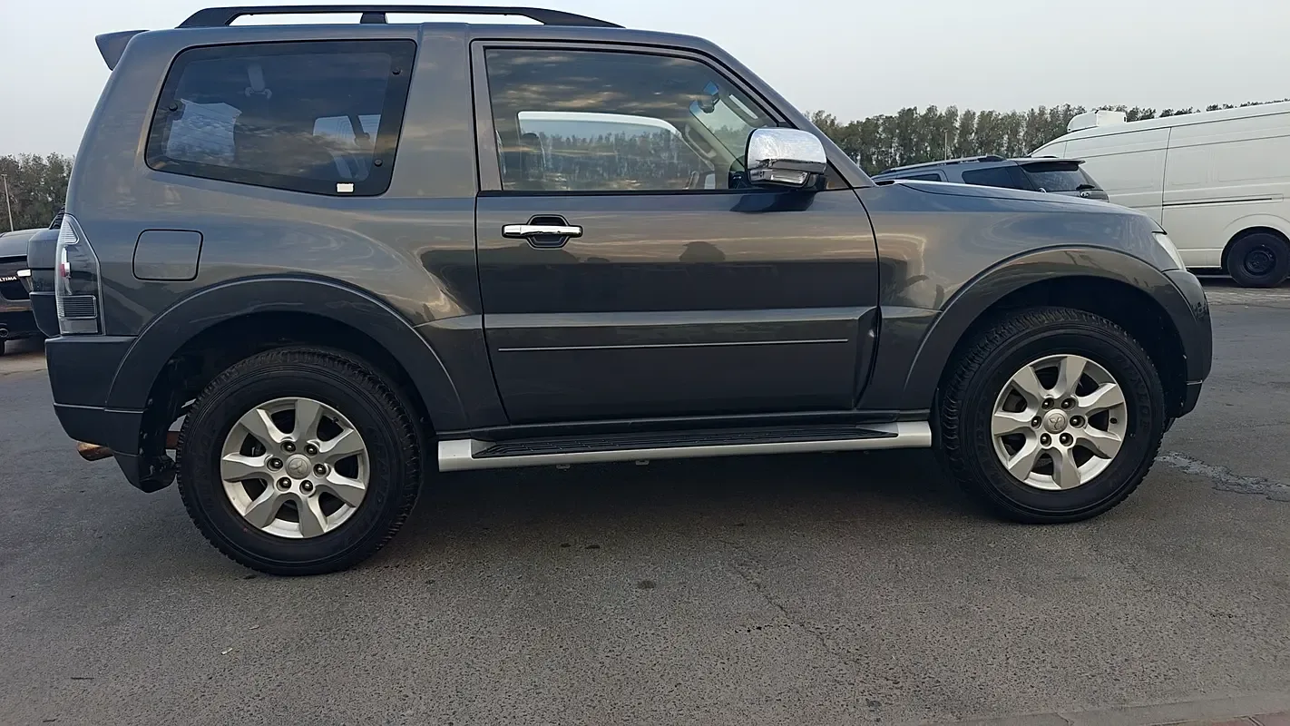 Mitsubishi Pajero Sport 2.4 AT AWD (181 hp)