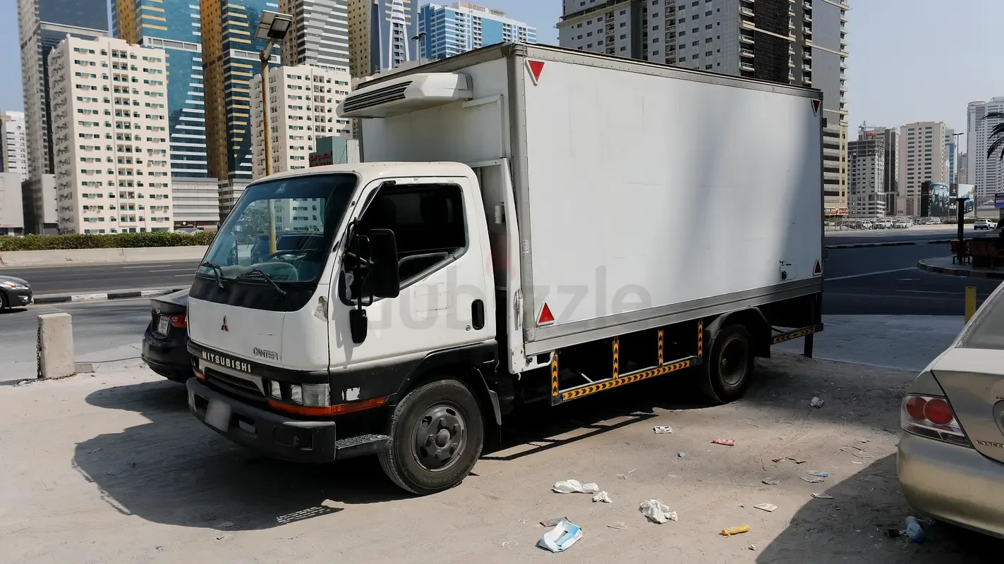 Mitsubishi Space Gear 2.5 D MT RWD (99 hp)