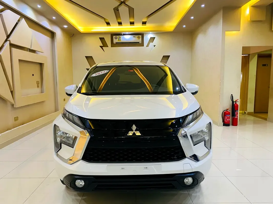 Mitsubishi XPANDER 1.5 CVT (105 hp)