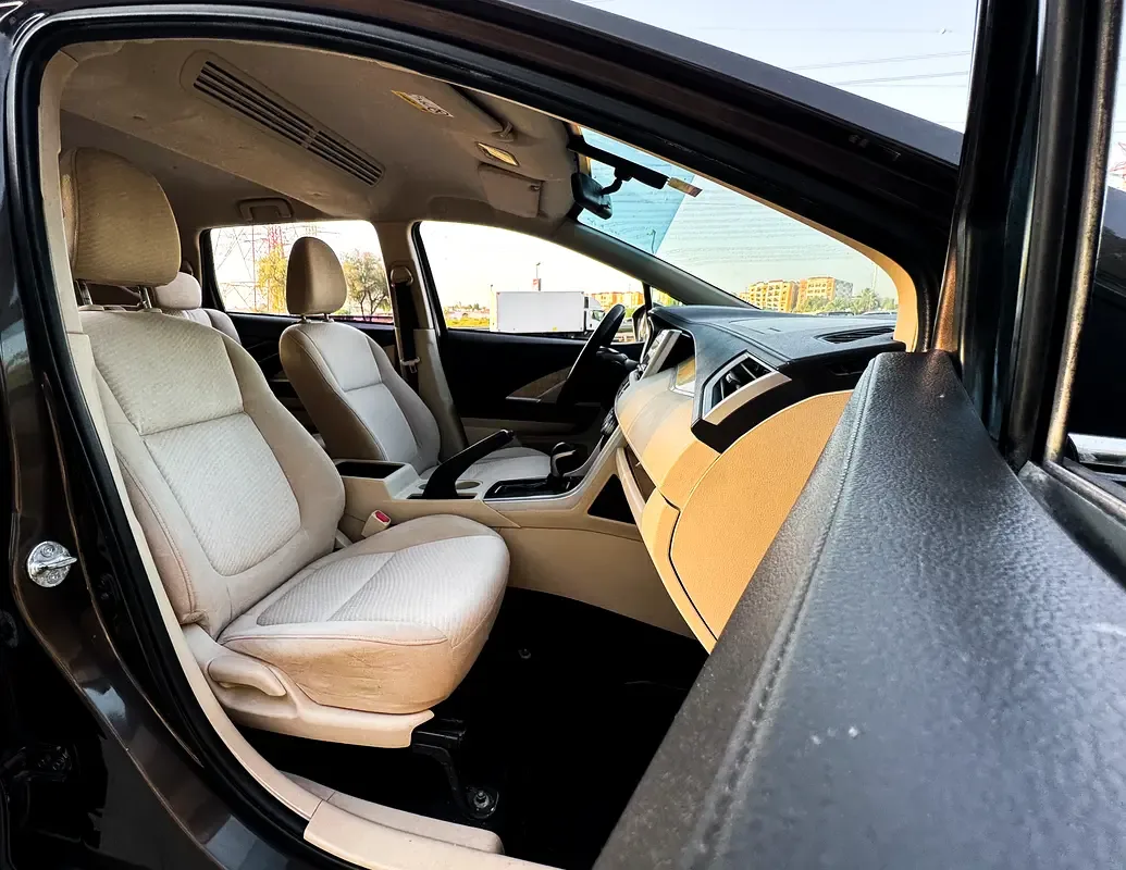 Mitsubishi XPANDER 1.5 CVT (105 hp) - 10