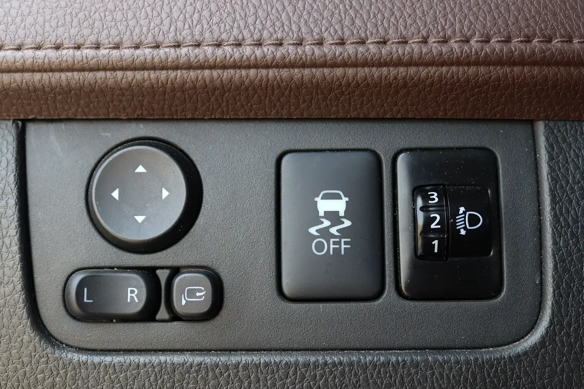 Mitsubishi XPANDER 1.5 CVT (105 حصان) - 15