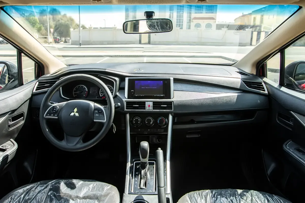 Mitsubishi XPANDER 1.5 CVT (105 حصان) - 6