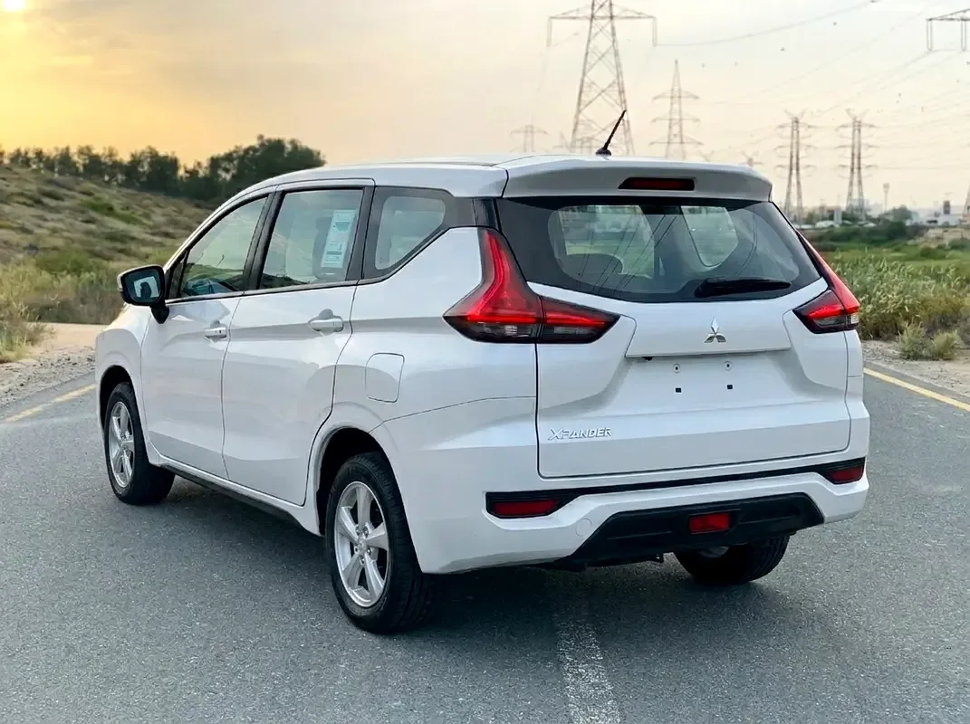 Mitsubishi XPANDER 1.5 CVT (105 hp) - 4