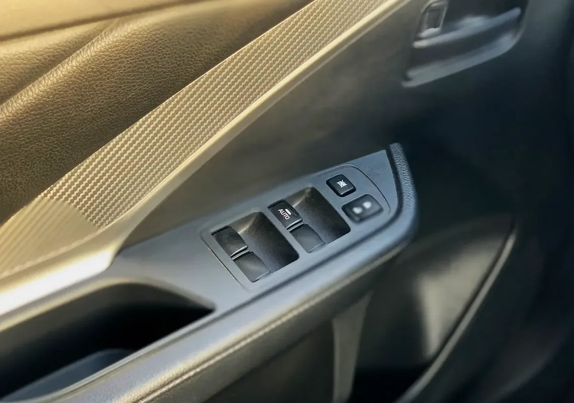 Mitsubishi XPANDER 1.5 CVT (105 hp) - 12