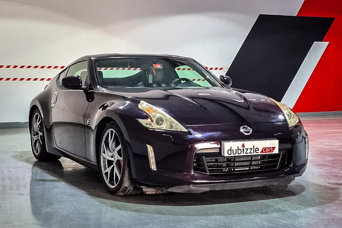 Nissan 370Z 3.7 AT (350 حصان)