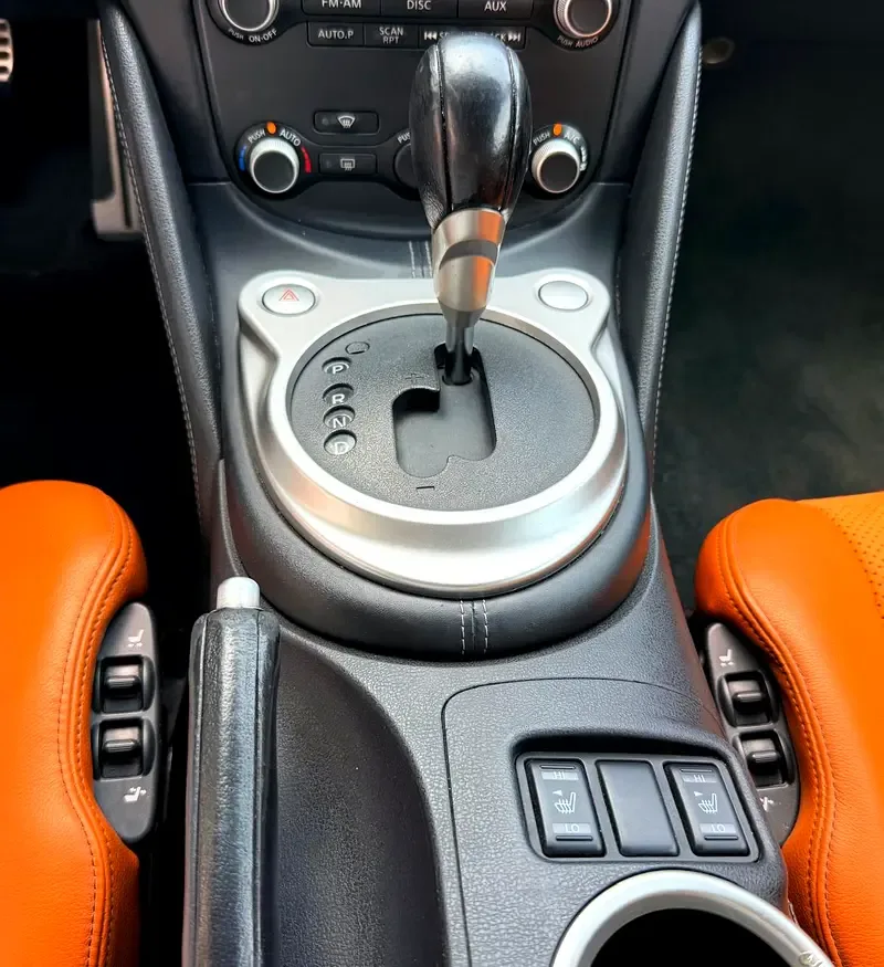 Nissan 370Z 3.7 AT (350 hp) - 16