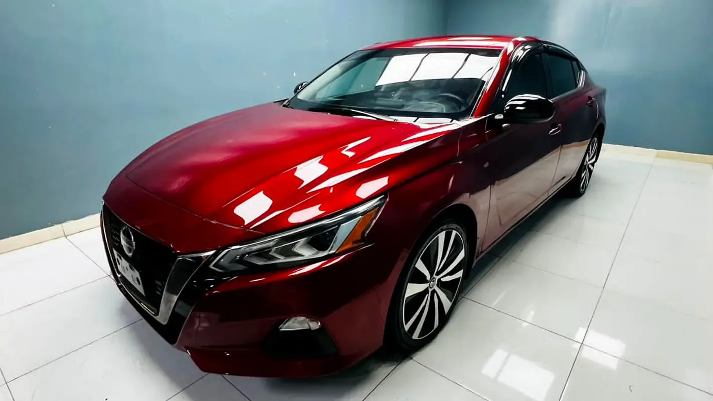 Nissan Altima 2.0 (248 hp), gasoline, variator (CVT), front drive - 2