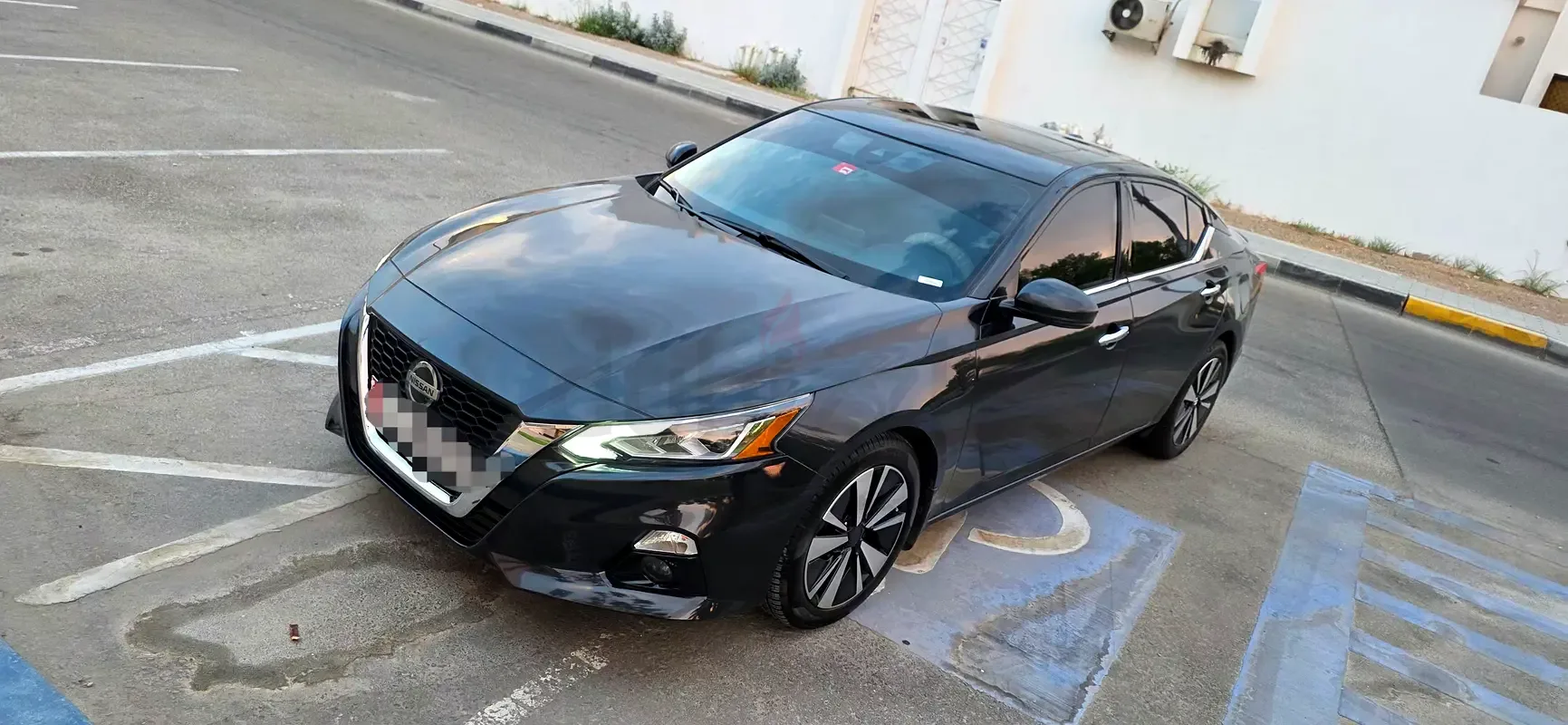 Nissan Altima 2.0 (248 hp), gasoline, variator (CVT), front drive