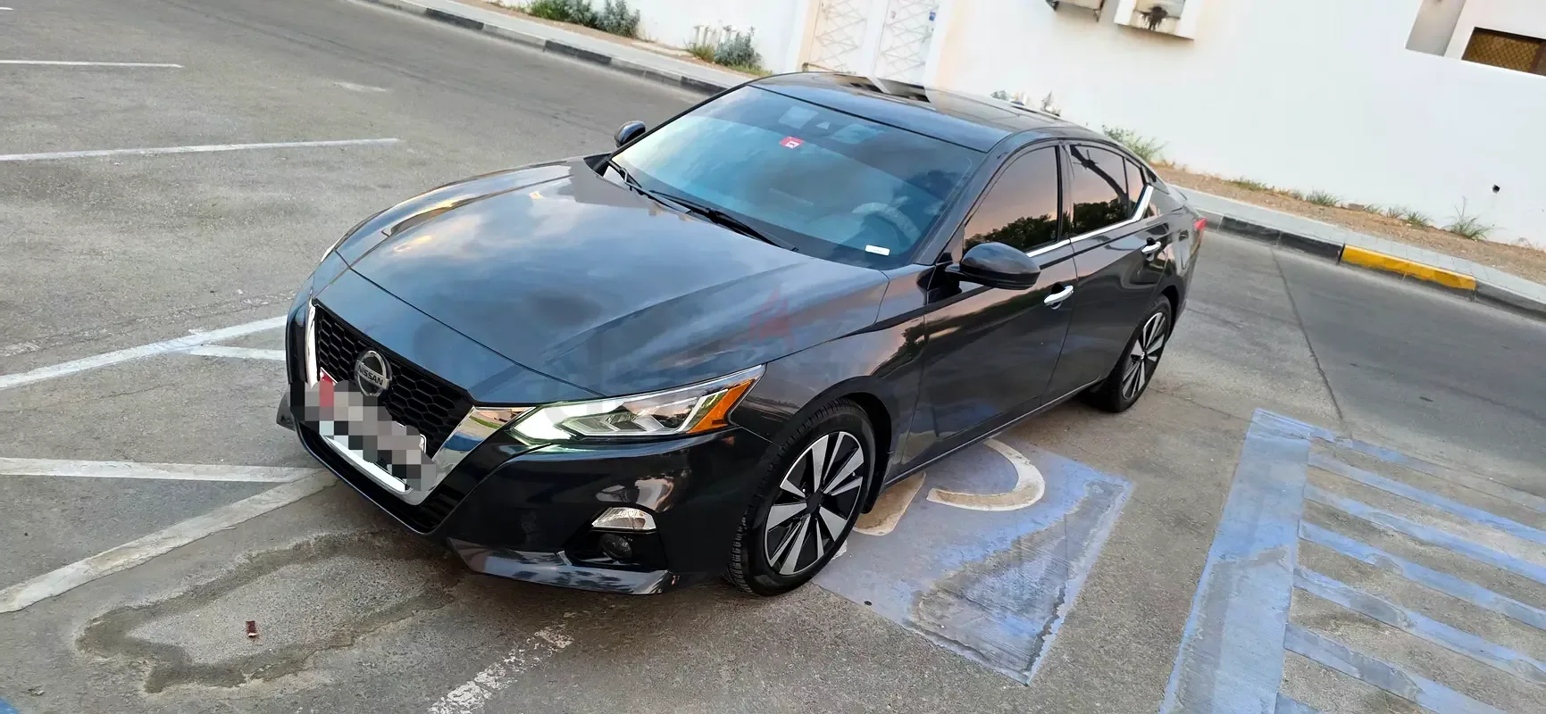 Nissan Altima 2.0 (248 hp), gasoline, variator (CVT), front drive - 3