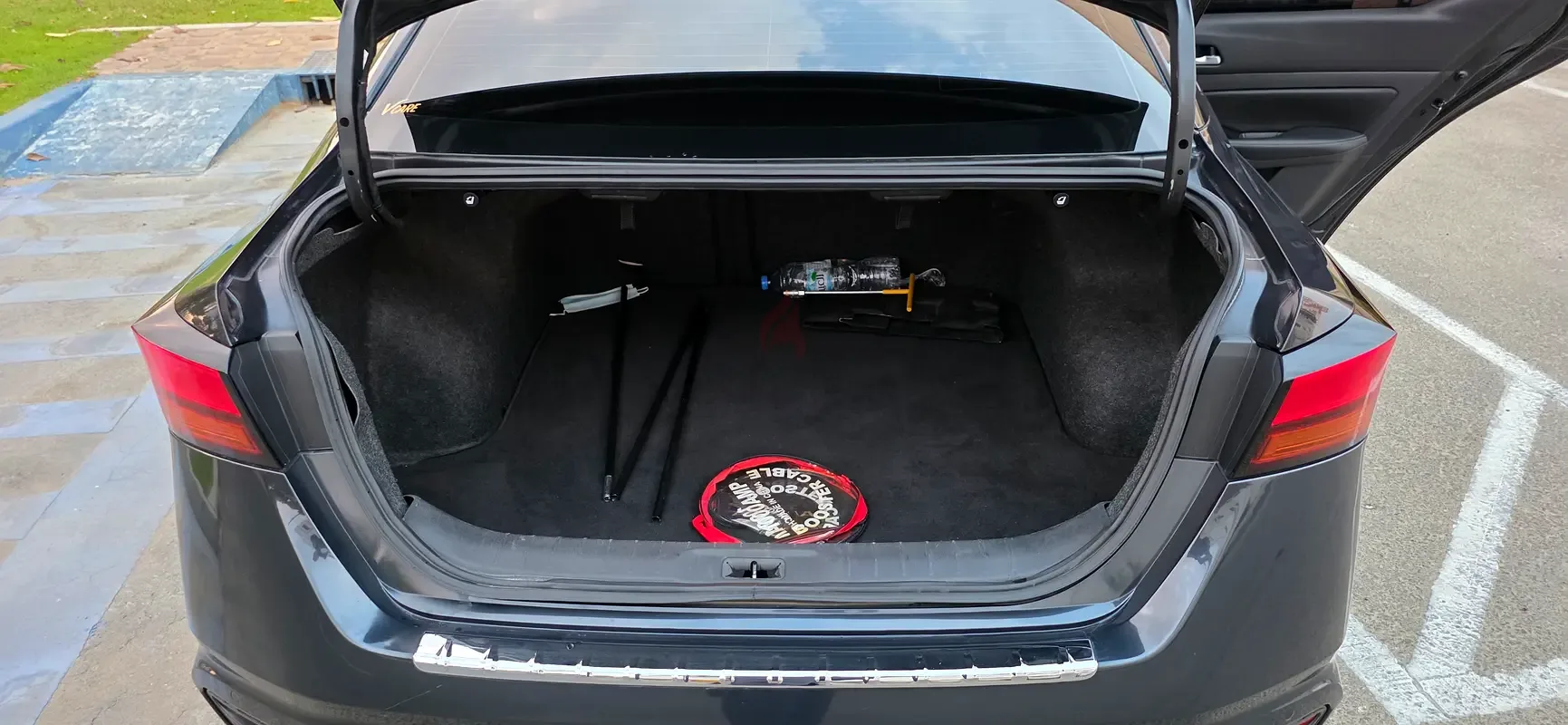Nissan Altima 2.0 (248 hp), gasoline, variator (CVT), front drive - 12