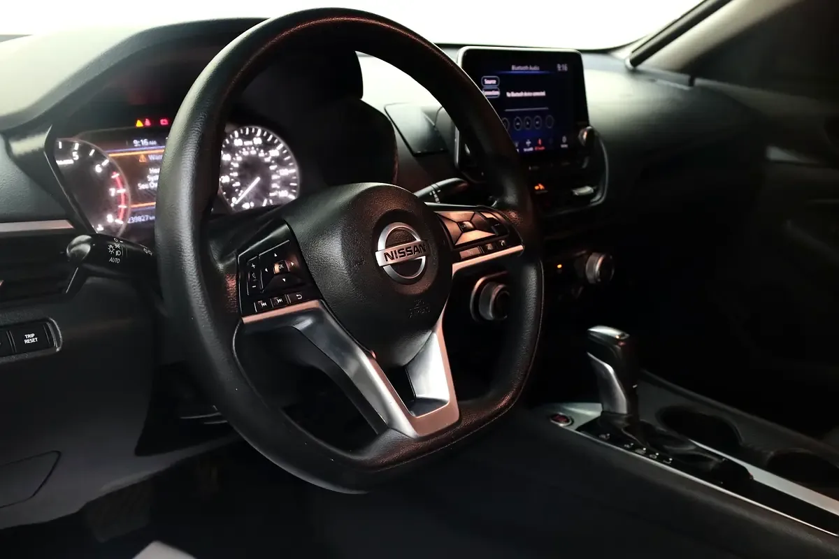Nissan Altima 2.0 (248 hp), gasoline, variator (CVT), front drive - 8