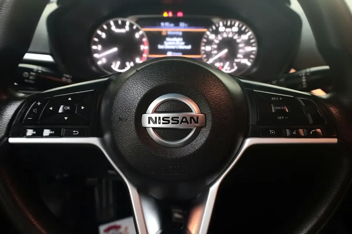 Nissan Altima 2.0 (248 hp), gasoline, variator (CVT), front drive - 9
