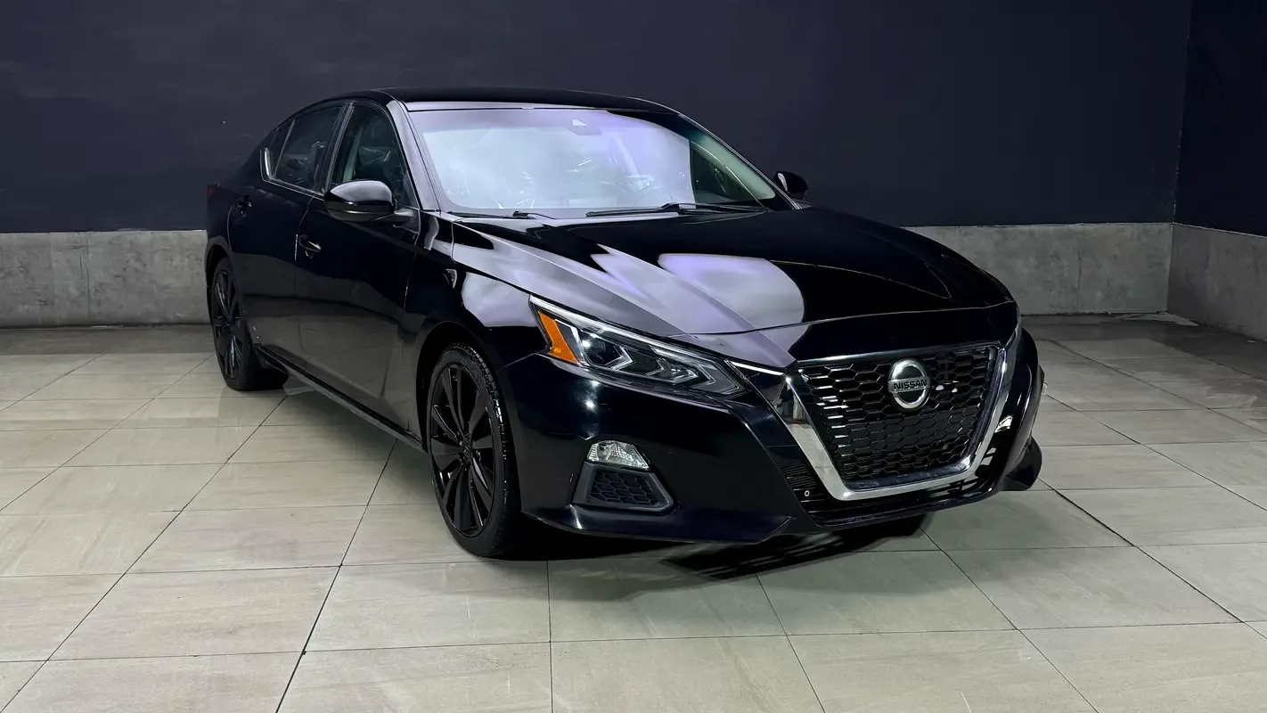Nissan Altima 2.0 CVT (156 حصان)