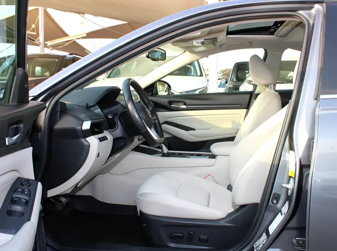 Nissan Altima 2.0 CVT (156 hp) - 8