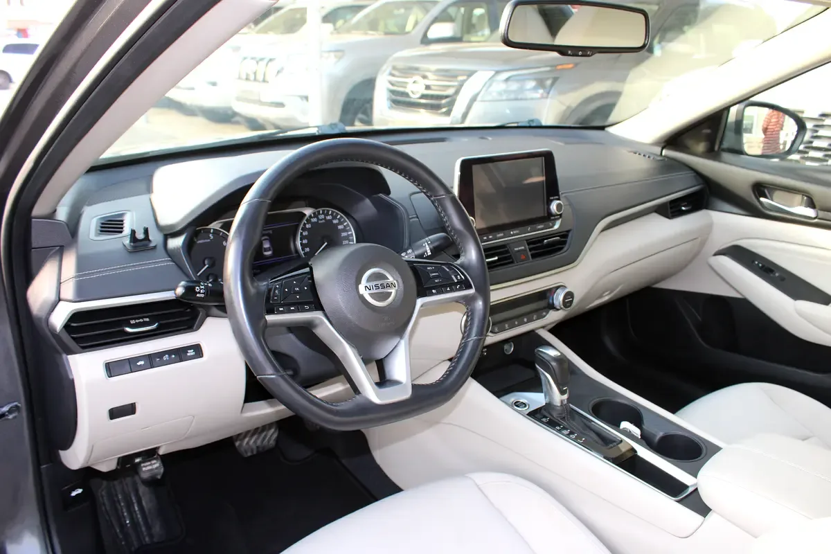 Nissan Altima 2.0 CVT (156 hp) - 7