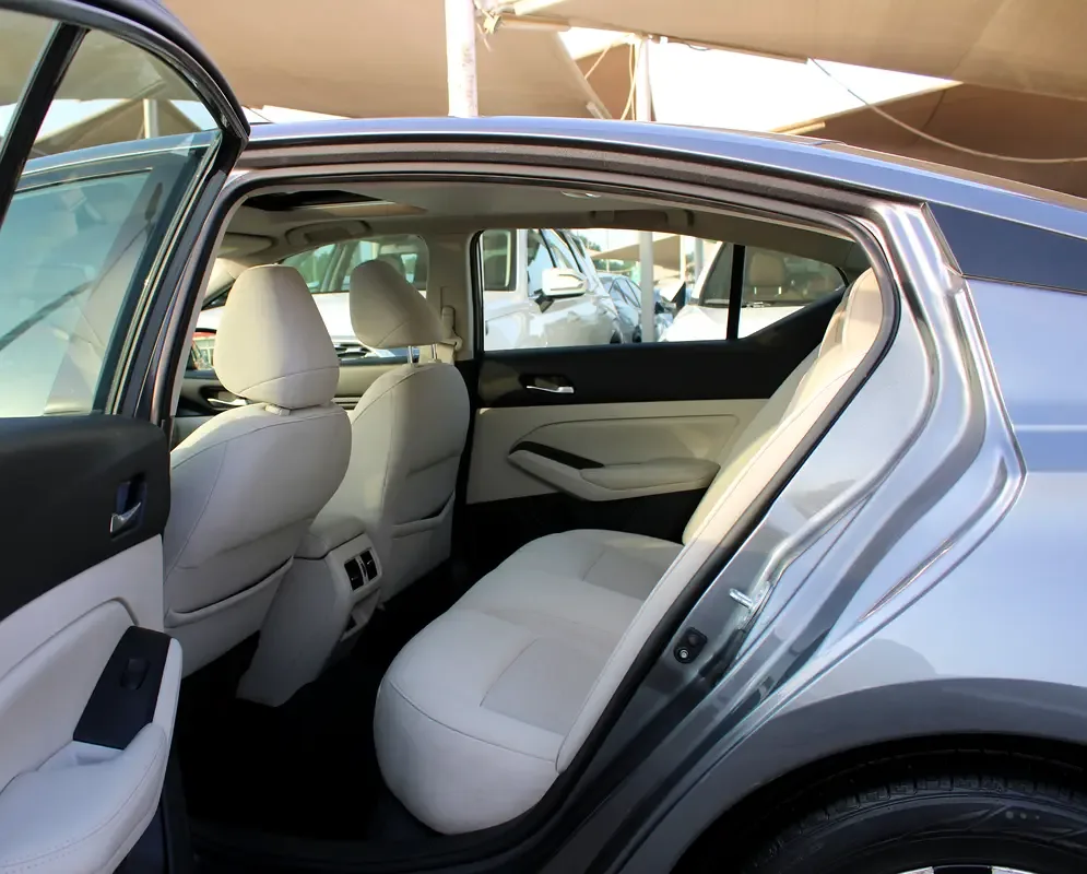 Nissan Altima 2.0 CVT (156 hp) - 9