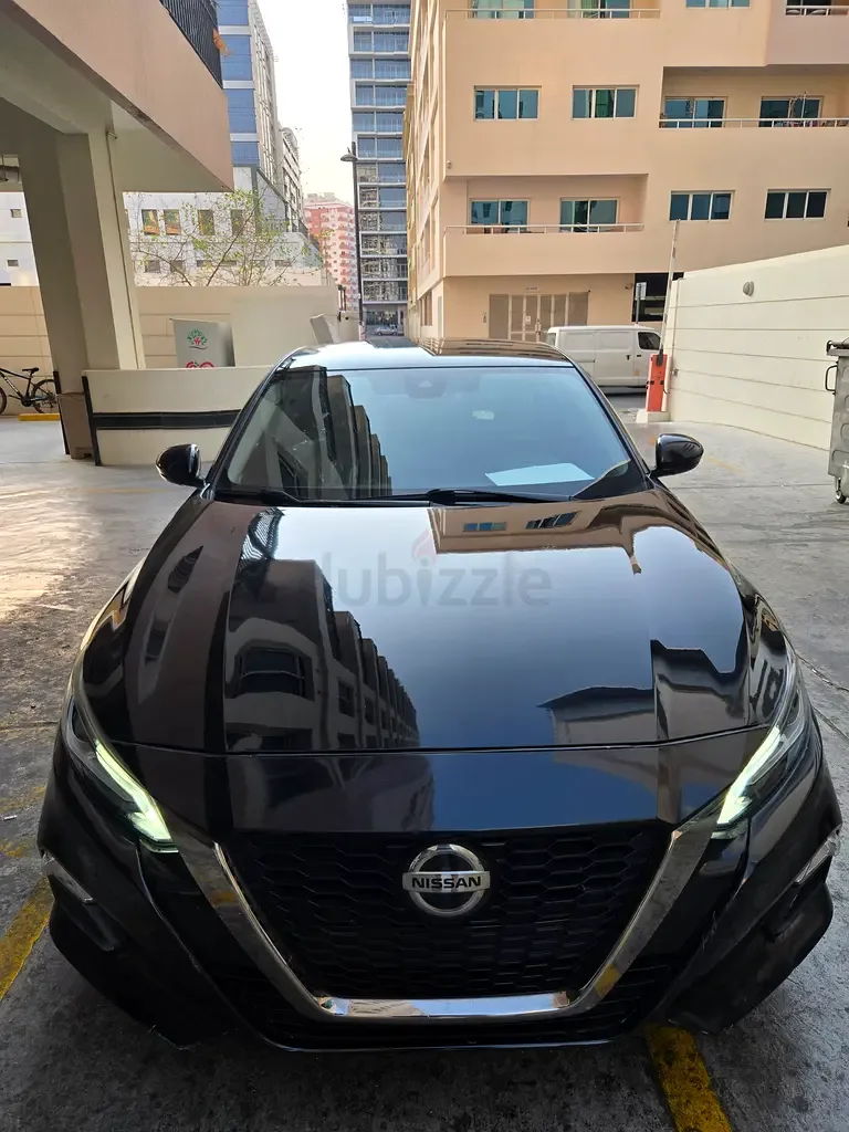 Nissan Altima 2.5 (188 hp), gasoline, variator (CVT), front drive