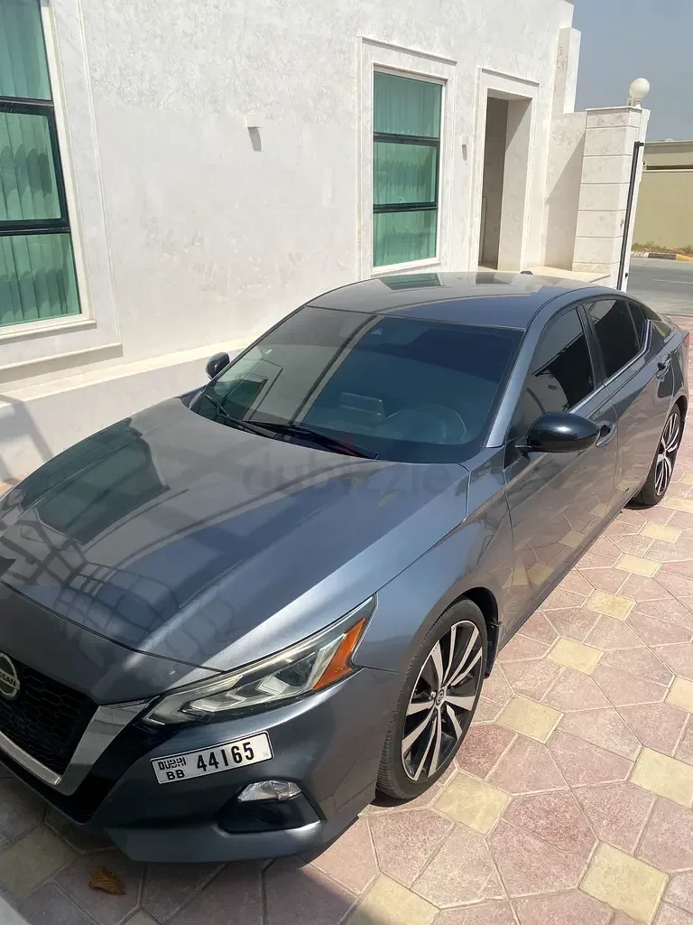 Nissan Altima 2.5 (188 حصان), بنزين, variator (CVT), front drive