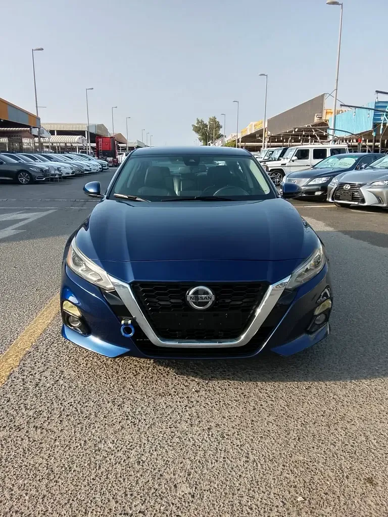 Nissan Altima 2.5 (188 حصان), بنزين, variator (CVT), front drive - 2
