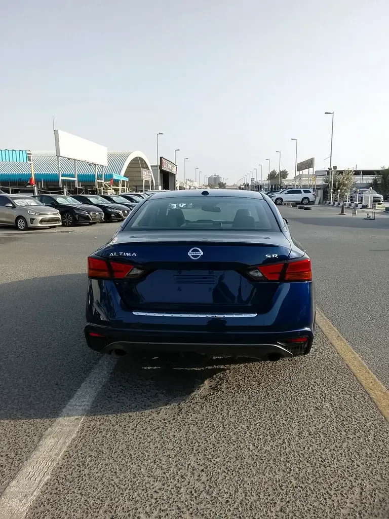 Nissan Altima 2.5 (188 حصان), بنزين, variator (CVT), front drive - 5