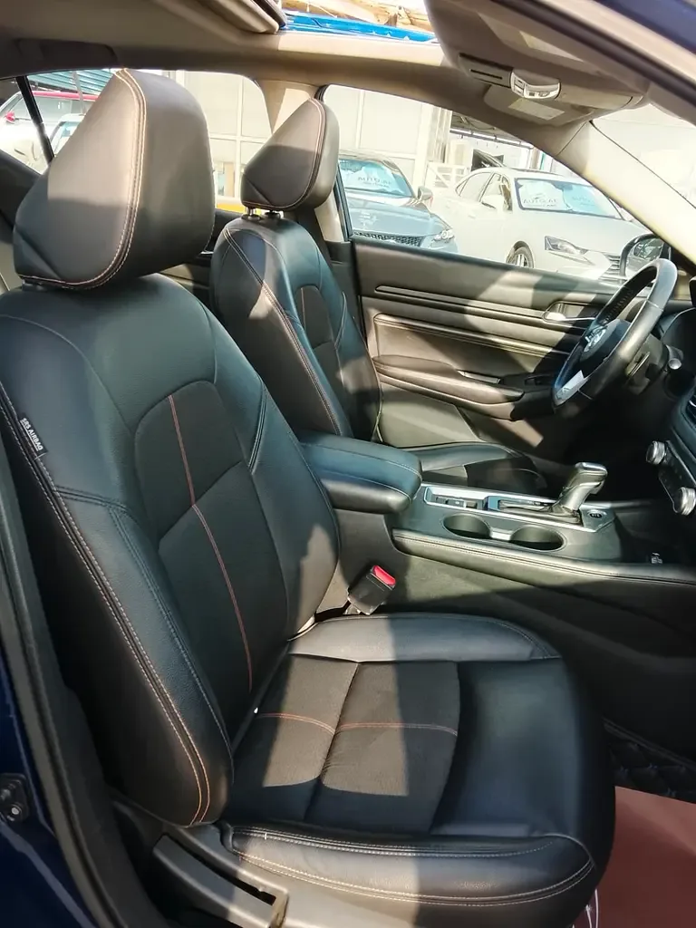 Nissan Altima 2.5 (188 حصان), بنزين, variator (CVT), front drive - 12