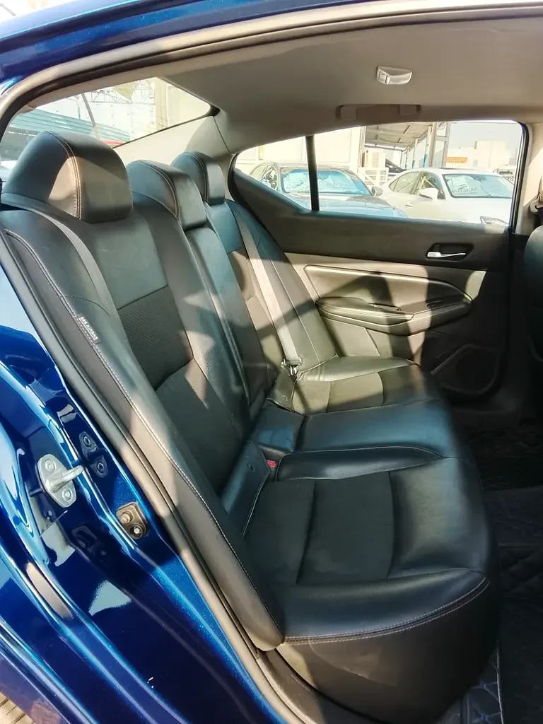 Nissan Altima 2.5 (188 حصان), بنزين, variator (CVT), front drive - 13