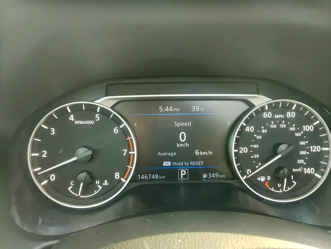 Nissan Altima 2.5 (188 حصان), بنزين, variator (CVT), front drive - 20