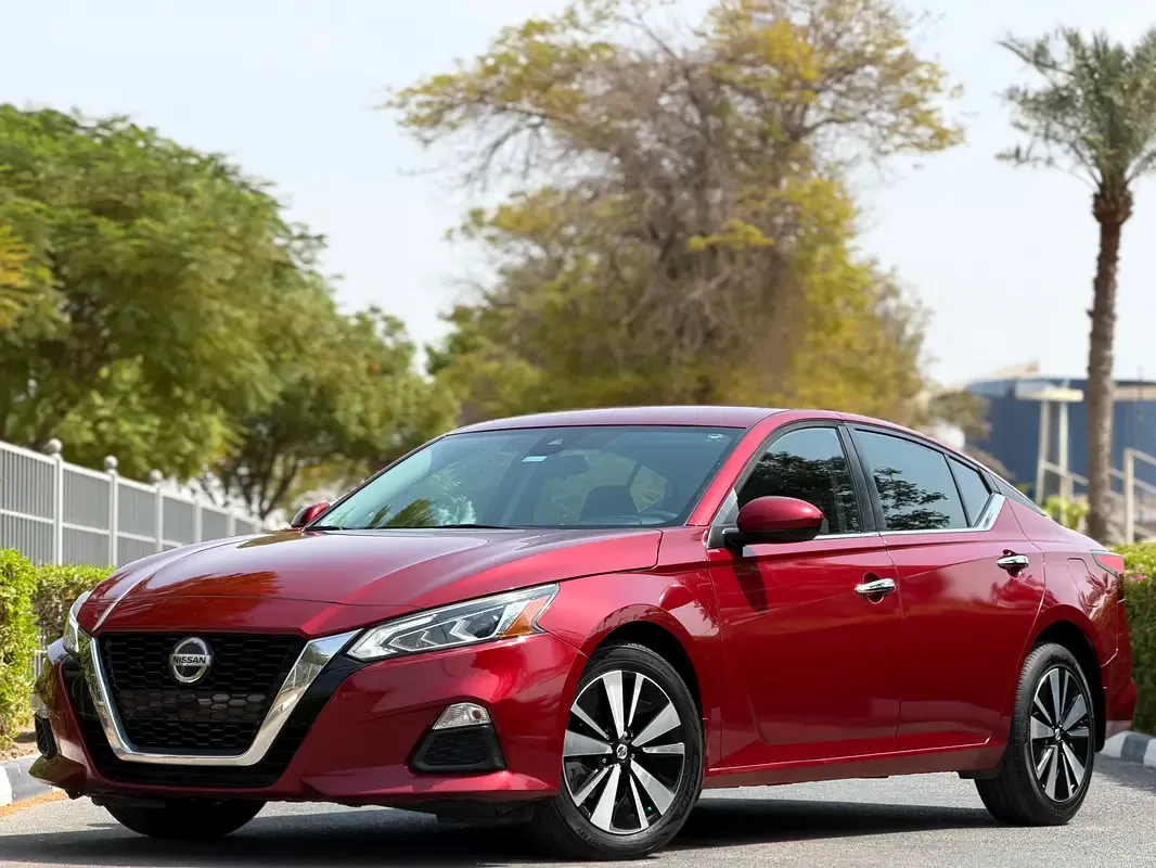 Nissan Altima 2.5 (188 حصان), بنزين, variator (CVT), front drive - 4