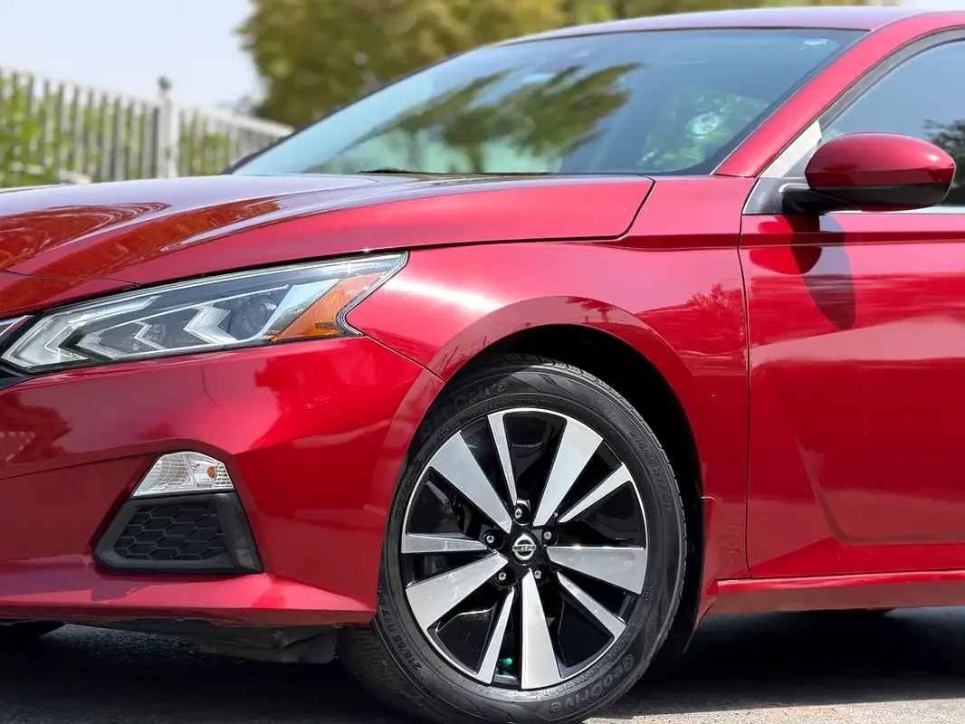 Nissan Altima 2.5 (188 حصان), بنزين, variator (CVT), front drive - 5